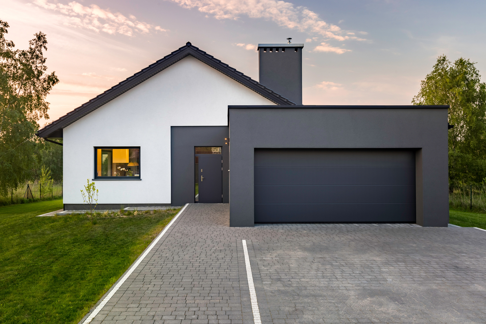 come installare una porta sezionale per garage