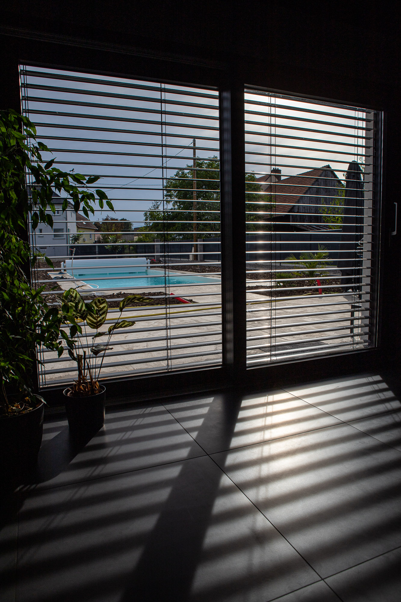 external venetian blinds