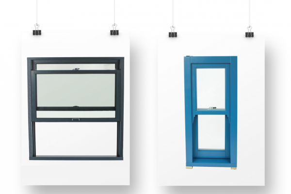 drewniane, niebieskie okno oraz antracytowe okno aluminiowe